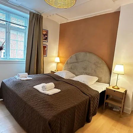 Lovstraede From 1 To 6 - Carolinas Apartment *