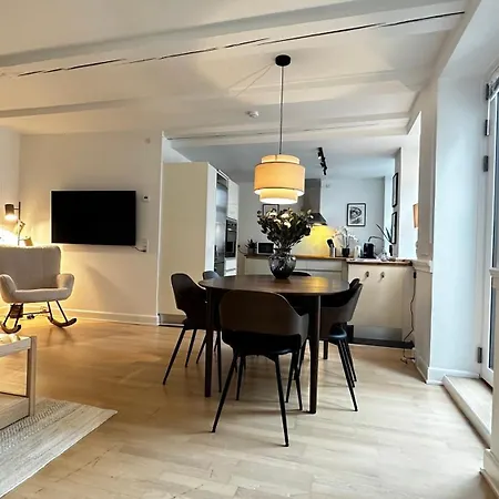 Apartment Lovstraede From 1 To 6 - Carolinas *