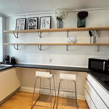 Apartment Lovstraede From 1 To 6 - Carolinas *