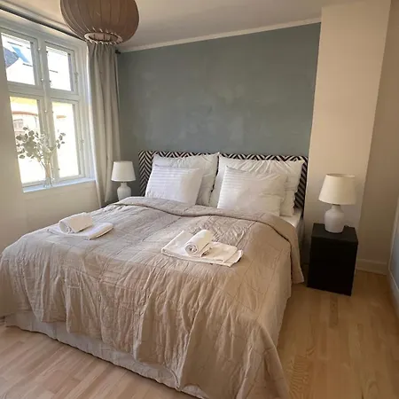 Lovstraede From 1 To 6 - Carolinas Apartment *
