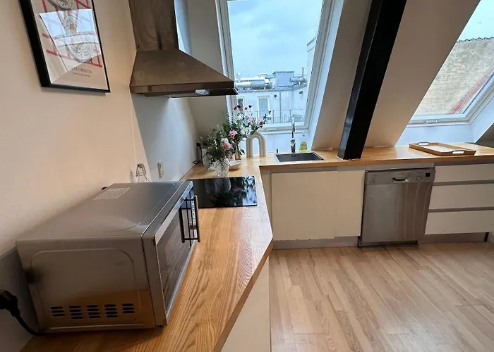 Management Lov * Копенгаген