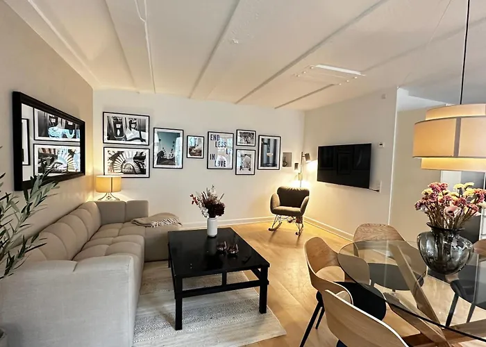 Management Lov Апартаменты Копенгаген