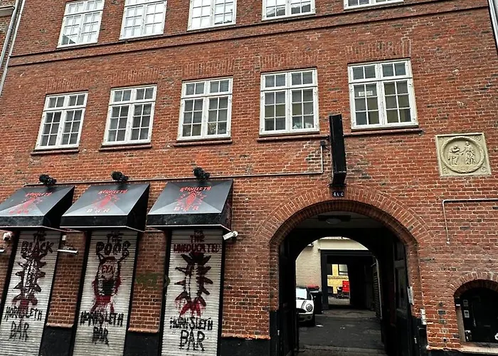 Management Lov Копенгаген