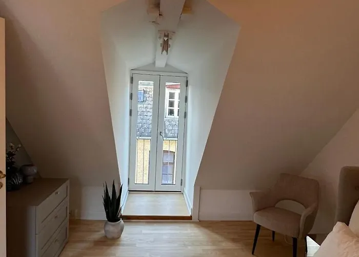 Management Lov * Копенгаген