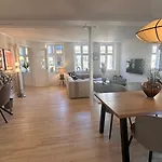 Management Lov * København